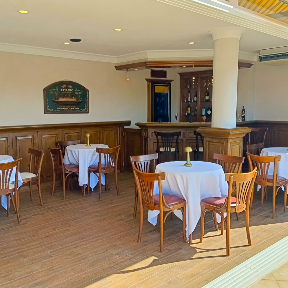 Terrace Bar