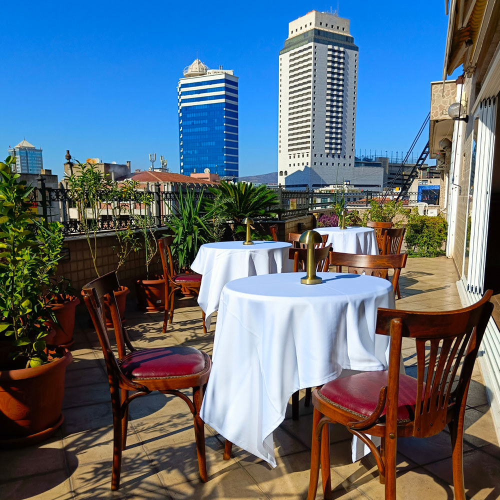 Terrace Bar